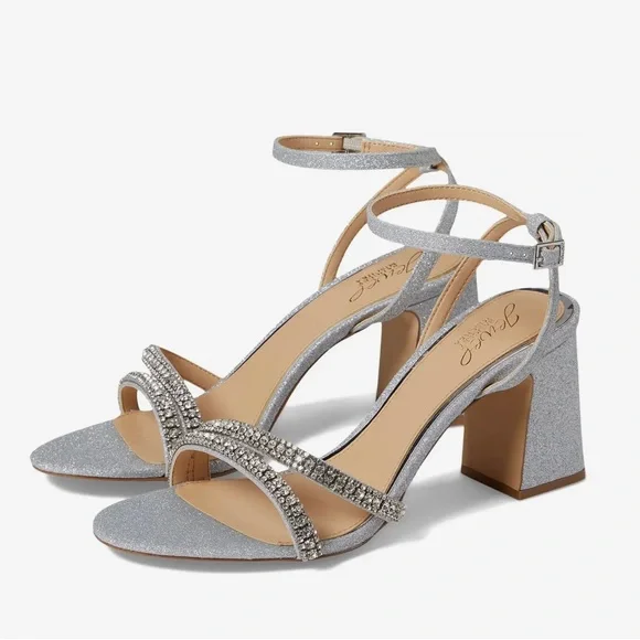 Jewel Badgley Mischka Rosa Sandals in Silver Size 10M in Box